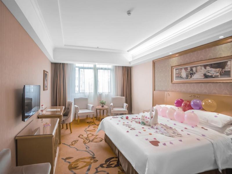 Vienna Hotel Shenzhen Buji Ganli Road Exterior photo